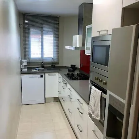 The White Lilies Apartment *